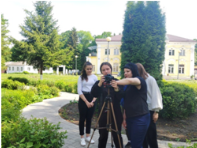 Идёт фотоконкурс.